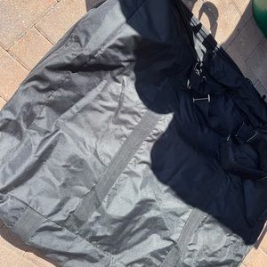 Large storage travel bag  in black 
Used